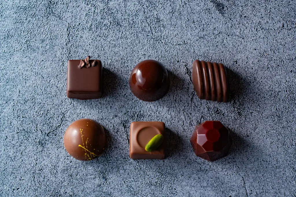 京王プラザホテルの2026年バレンタイン＆ホワイトデー。華やかなバラを表現した80台限定の新作「ローズ ショコラ」をはじめショコラティエの技が光る極上のチョコレートスイーツをあなたへ 画像 4