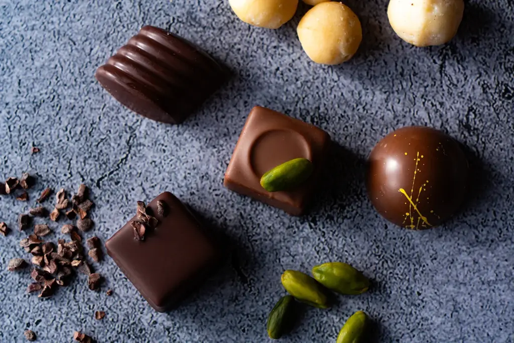 京王プラザホテルの2026年バレンタイン＆ホワイトデー。華やかなバラを表現した80台限定の新作「ローズ ショコラ」をはじめショコラティエの技が光る極上のチョコレートスイーツをあなたへ 画像 5