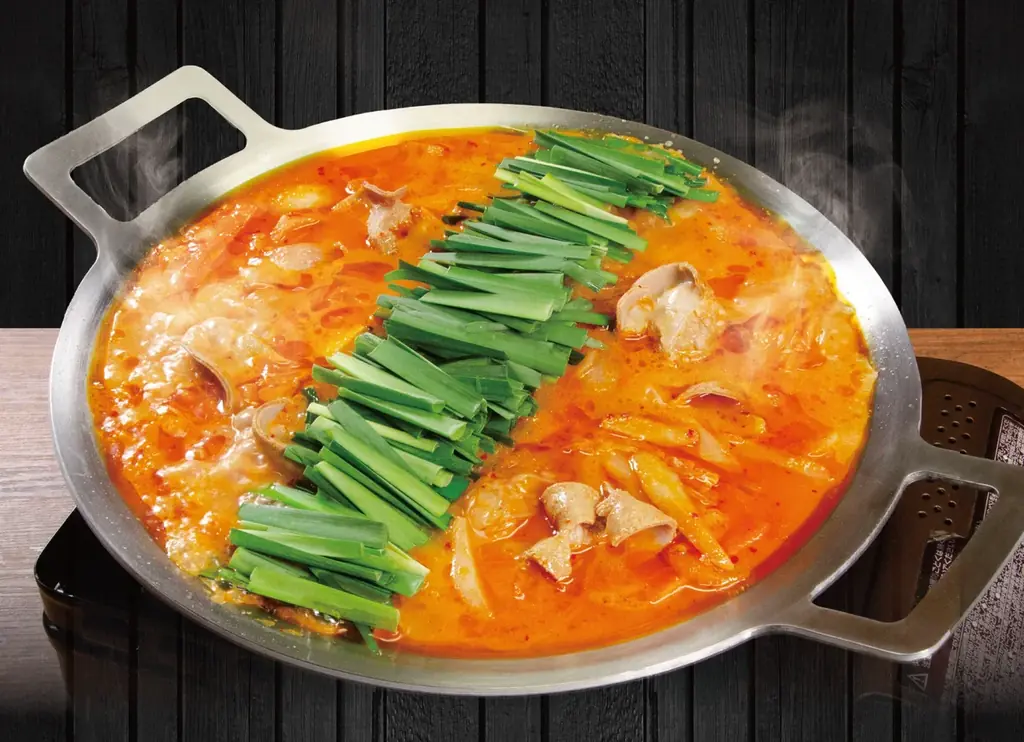 横浜赤レンガ倉庫『酒処 鍋小屋 2026 supported by ダイショー』詳細決定！レトロな空間で全国各地のご当地鍋と日本酒を堪能！お笑いライブや縁日、屋台で大人も子どもも“宴”を満喫 画像 11