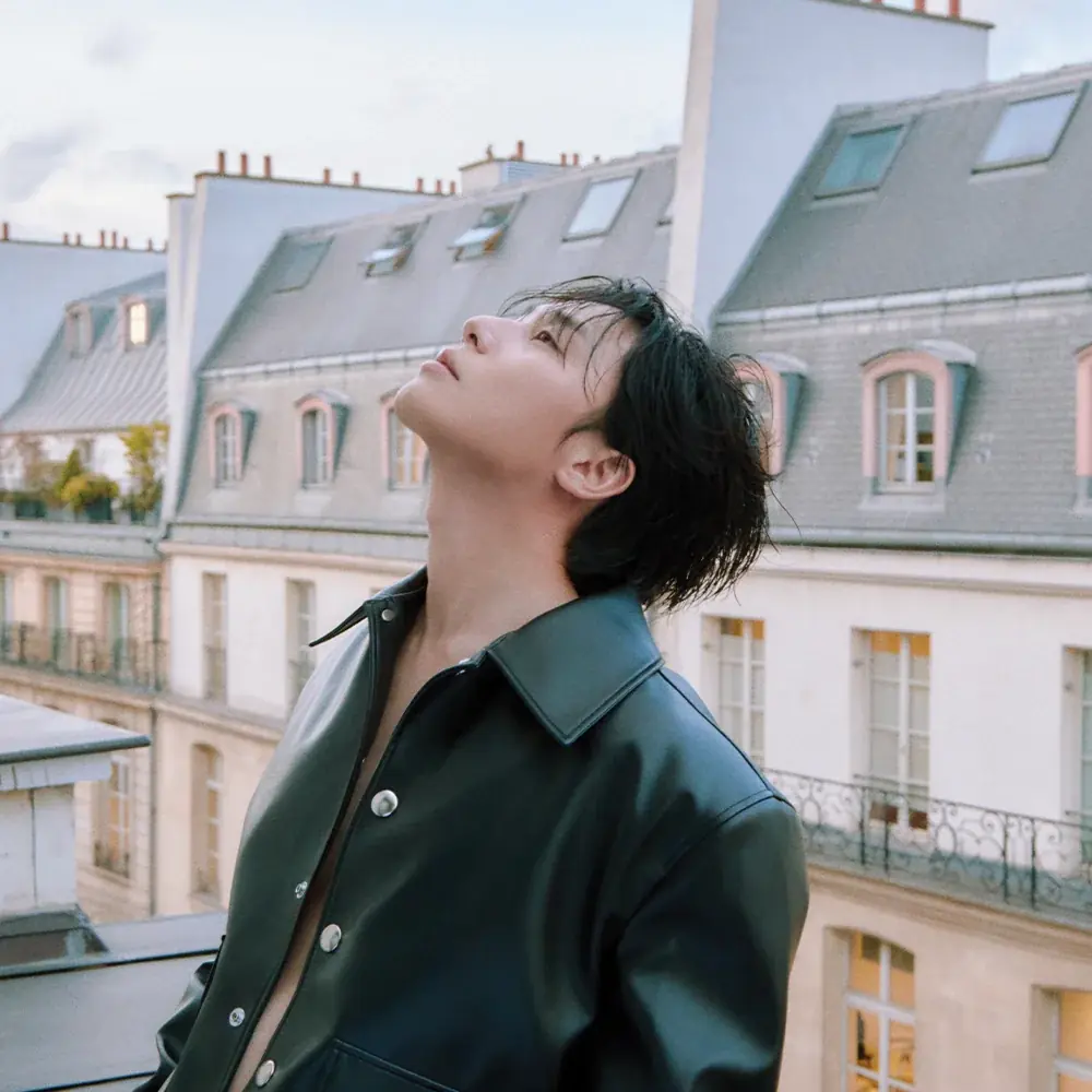 俳優パク・ソジュン　デビュー15周年を記念した200ページ越えのプレミアム写真集「Unveiled」を発売2月に来日＆サイン会も決定！ 画像 3