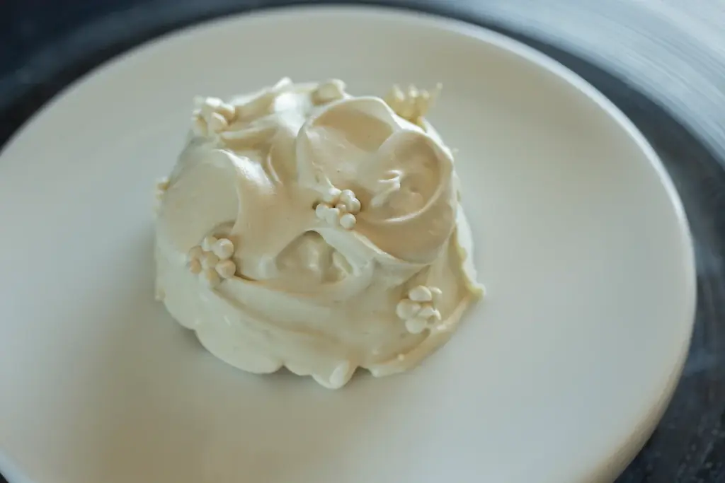 ザ・プリンスギャラリー 東京紀尾井町 ラグジュアリーインナーウェアブランド「HANRO」と贈るバレンタインやホワイトデーにもおすすめのステイプランを販売 画像 3