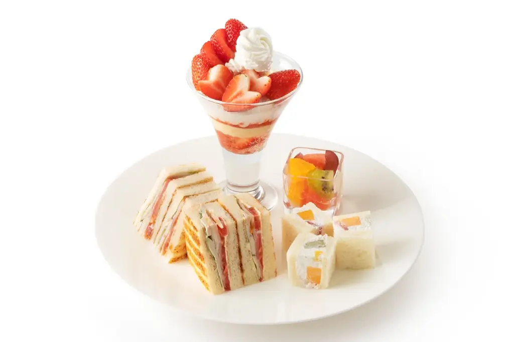 【タカノフルーツパーラー】2026年をお祝いするパフェとランチプレートを期間限定でご提供 画像 3