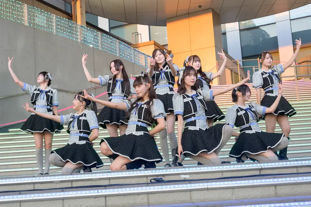 オリコン デイリーアルバムランキング初登場で1位を記録！HoneyWorksサウンドプロデュース“高嶺のなでしこ”待望の1stアルバム『見上げるたびに、恋をする。』発売日にリリース記念イベントを開催！ 画像 2