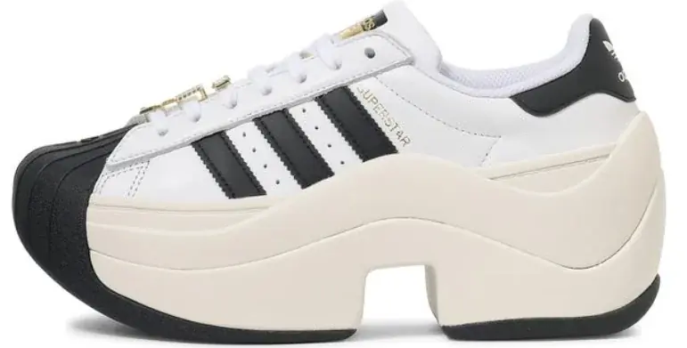 【ABC-MART】今年もトレンドの中心にクリスマスプレゼントで選ばれているアディダススニーカーコレクション！ 画像 17