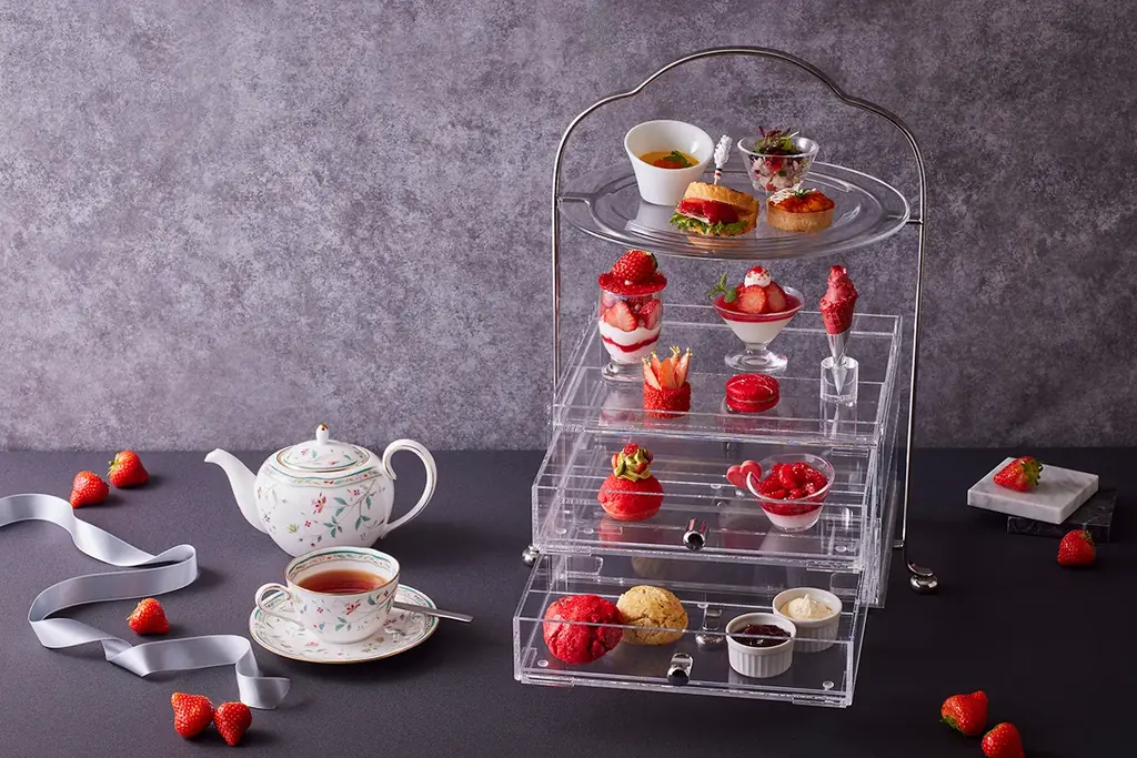 【スイスホテル南海大阪】 冬に味わう、いちごの深いおいしさ「クリムゾン ストロベリー アフタヌーンティー」2025年12月26日（金）～2026年1月31日（土）開催 画像 2