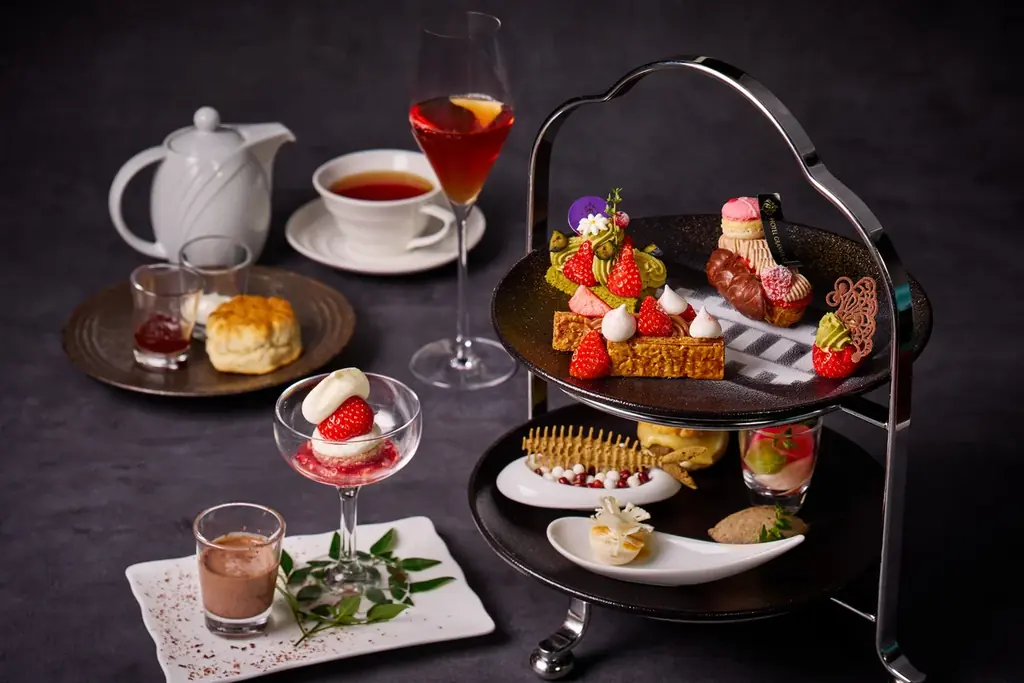 【ホテルグランヴィア大阪】旬のいちごとコク深いショコラが織りなす冬限定アフタヌーンティーセットを2店舗にて販売 画像 2