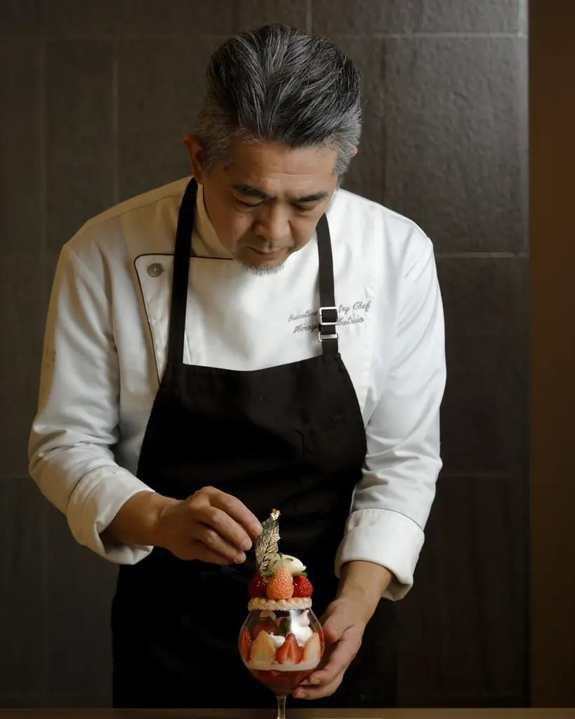 【アマン京都】アートのような飴細工の器に閉じ込めた苺パフェ「The Art of Strawberry」 画像 4