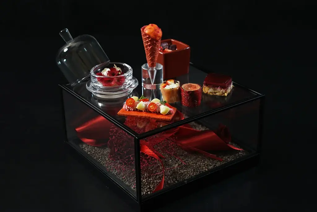 【ロイヤルパインズホテル浦和】埼玉県産いちご「あまりん」アフタヌーンティー「ルージュ・ド・あまりん」を2026年1月15日（木）より開催！ 画像 2