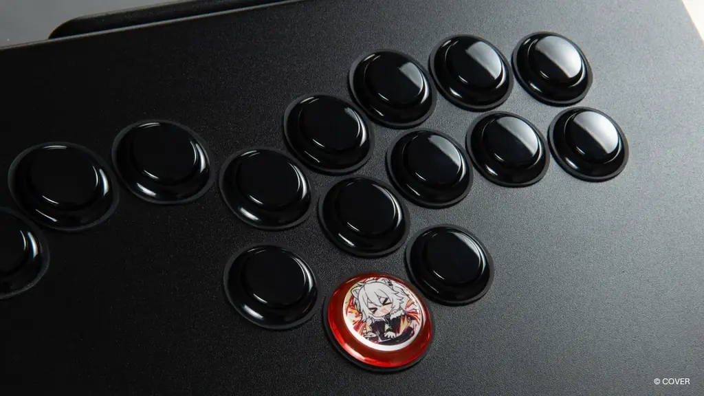 GRAPHT、「獅白ぼたんとクリスマス闘night Ⅱ」に協賛 2WAYアケコンボタンやスウェットなど、特別な日を楽しむ物販ラインアップを発表 画像 4