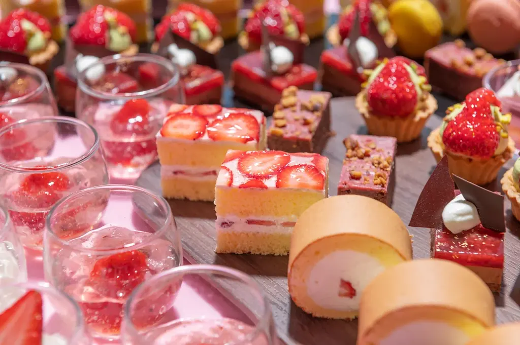 【ホテルグランヴィア岡山】赤い誘惑を好きなだけ 心躍る苺スイーツが勢ぞろい『ストロベリーブッフェ』 開催 画像 4