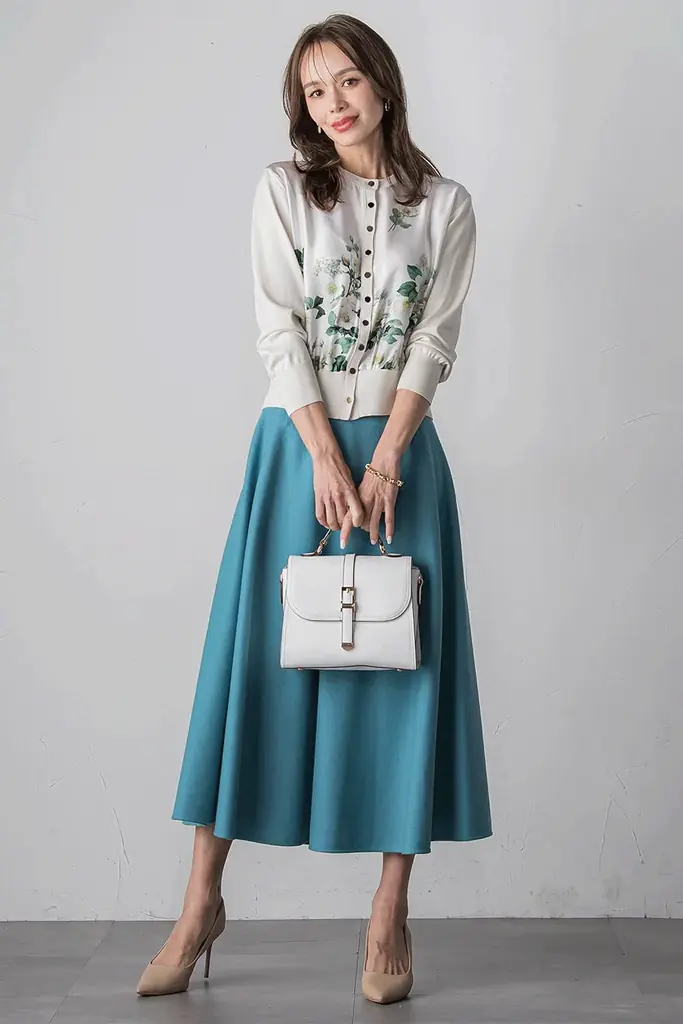 【Viaggio Blu (ビアッジョブルー)】新作プリントコレクションを発表。心をときめかせる冬の装いをご提案いたします。 画像 12