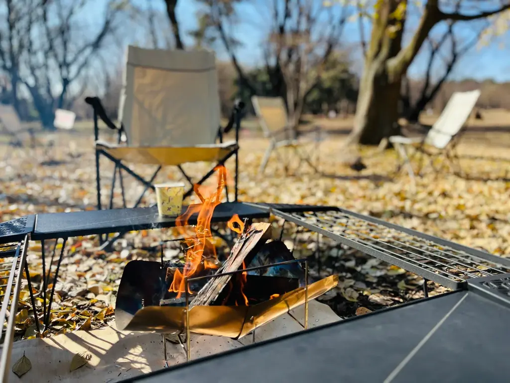 暖かい火とグルメ・音楽に癒される「森のたき火カフェ」2026年1月11日（日）・12日（月・祝）開催（埼玉県営和光樹林公園） 画像 1