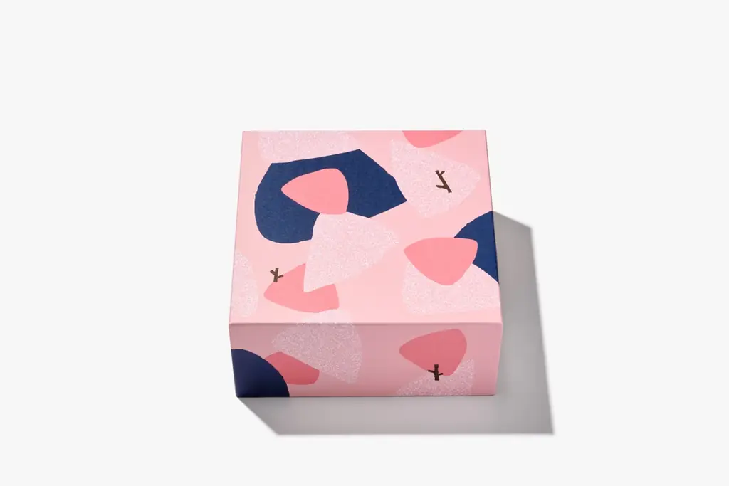 冬にしか味わえない待望の「SNOWS」が、今年もアムール・デュ・ショコラに出店　【名古屋限定】「どんぐりぼうし 赤」やバレンタイン新商品も登場 画像 6