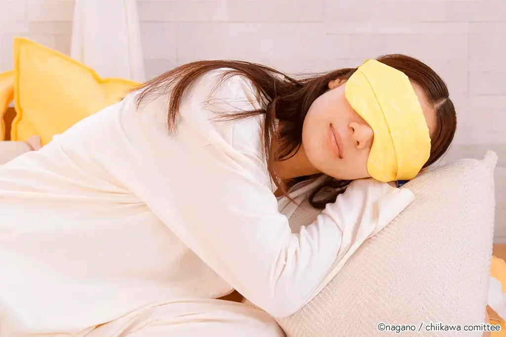 【12/19(金)新発売】おやすみ前も、ちいかわといっしょ♪ネルグー充電式ホットアイマスクがちいかわデザインを販売開始。 画像 4