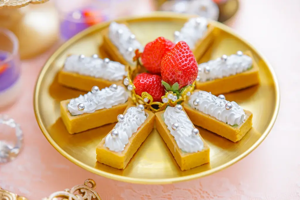 “いちご×ジュエリー”で最高にゴージャスなスイーツビュッフェ体験を！ 画像 3