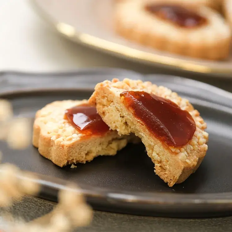 鏡を思わせるフォルムで、気分まで明るくなる『とろり甘酸っぱいアプリコットクッキー』をスナックミーオンラインストアで期間限定発売 画像 4