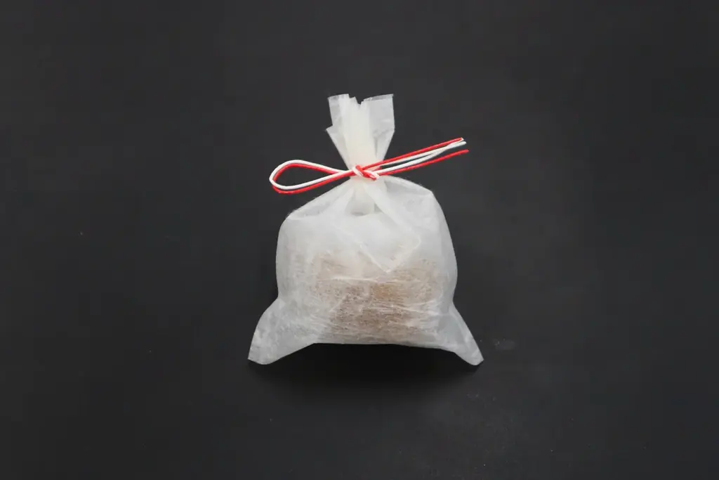 丸ごと柚子の器で焼き上げた「柚子釜ガトーショコラ」が新登場！ 画像 3