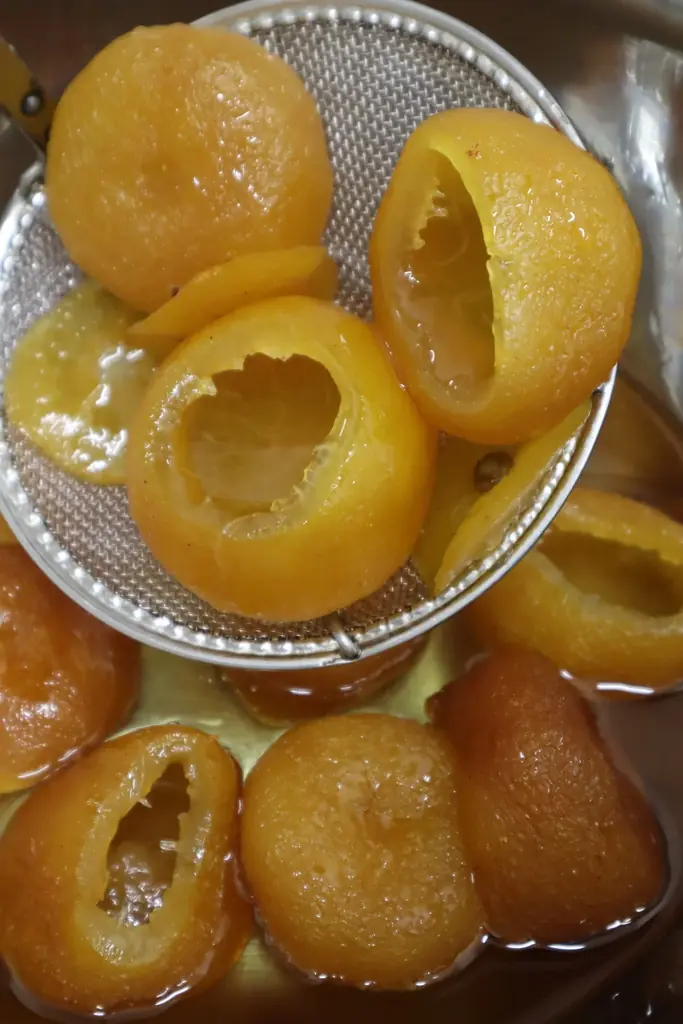 丸ごと柚子の器で焼き上げた「柚子釜ガトーショコラ」が新登場！ 画像 4