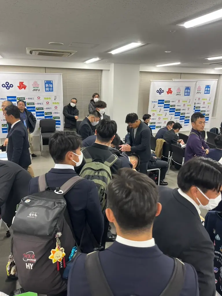 世界遺産・下鴨神社にて 全国高校ラグビー大会出場校代表の絵馬奉納 画像 2