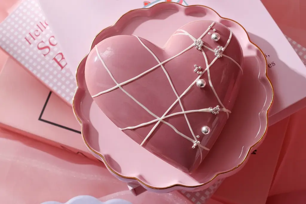 ザ ストリングス 表参道、2026年 バレンタインコレクション　割って楽しむハート型サプライズチョコレート『Break My Heart！（ブレイクマイハート）』新登場 画像 8