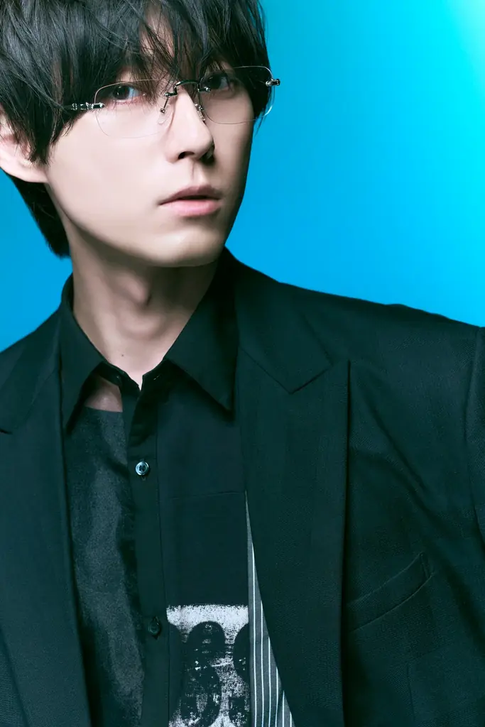 増田俊樹教師グラビア登場