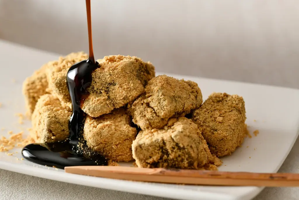 【ホテルニューグランド】人気のババロアに新フレーバーが登場！和洋折衷な味わいが魅力「抹茶ババロア」（S.Weil by HOTEL NEW GRAND横浜髙島屋店） 画像 3