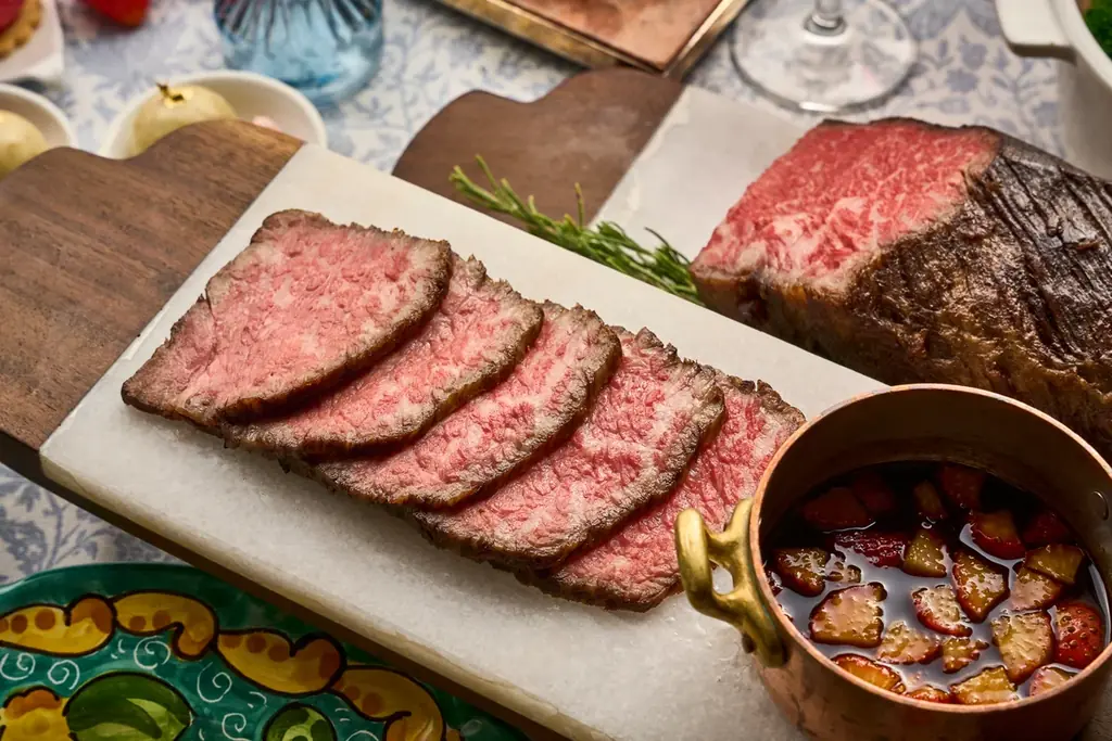 【ザ・リッツ・カールトン大阪】今年もフレッシュ苺が登場！苺とスイーツの饗宴「ストロベリーアフタヌーンティー」と「ストロベリーアフタヌーンブッフェ―サロン デュ ストロベリー―」がいよいよ開幕 画像 14