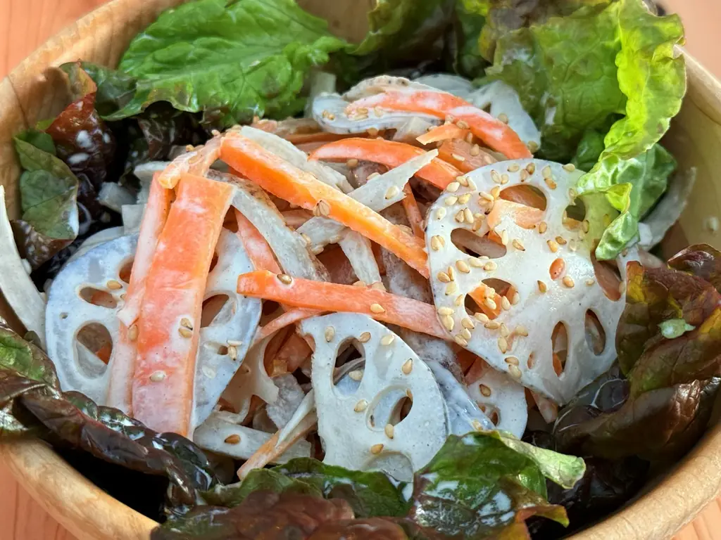 最高のリトリートを体験できる THE FIVE RIVERS FINE GLAMPING 群馬 白沢　コタツで味わう”すき焼き冬ディナー”＆ペットフーディスト監修愛犬用”新春おせちディナー”　提供開始 画像 5