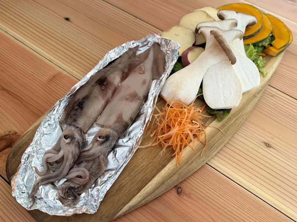 最高のリトリートを体験できる THE FIVE RIVERS FINE GLAMPING 群馬 白沢　コタツで味わう”すき焼き冬ディナー”＆ペットフーディスト監修愛犬用”新春おせちディナー”　提供開始 画像 6